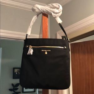 Michael Kohrs NWT LG crossbody bag